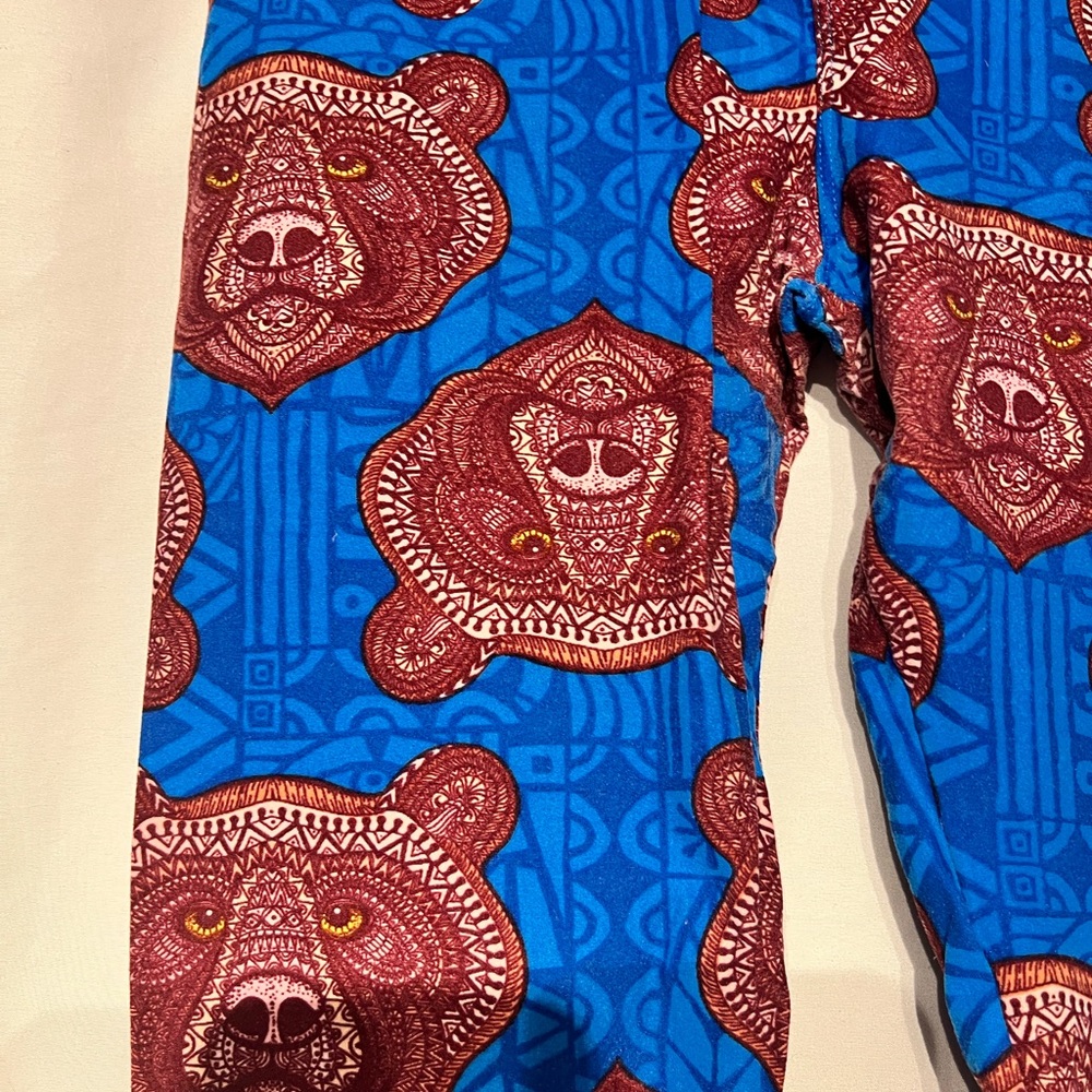 OS Lularoe leggings , super soft bear leggings